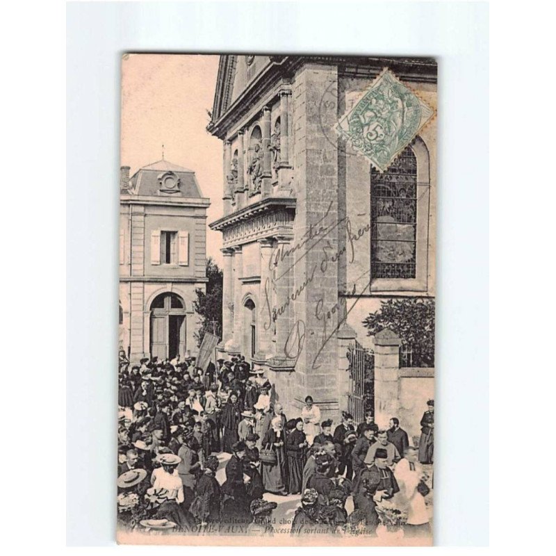 BENOITE VAUX : Procession sortant de l'Eglise - très bon état