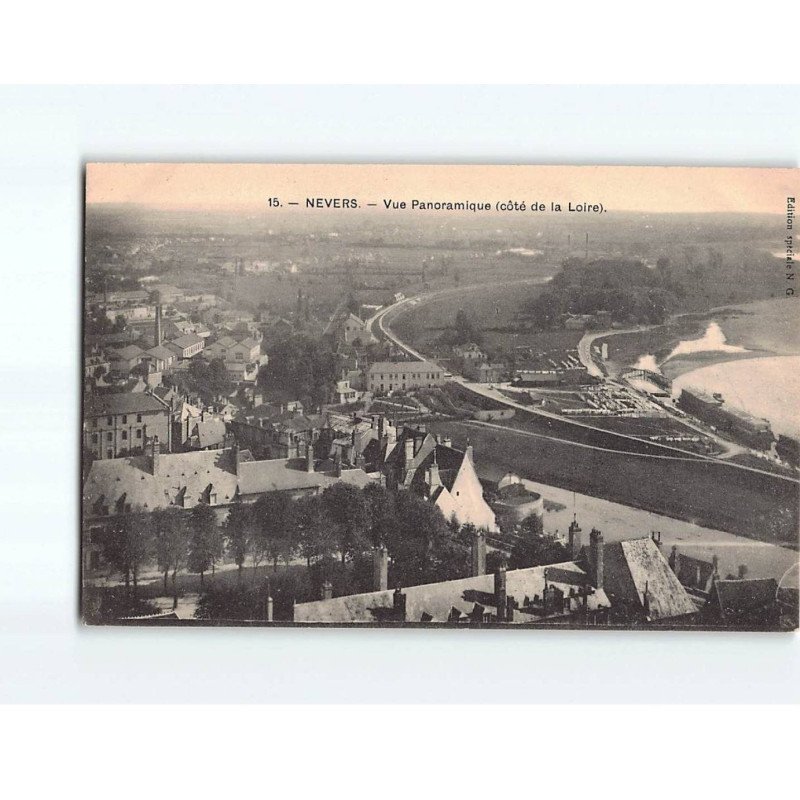 NEVERS : Vue panoramique - très bon état