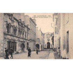 LA ROCHELLE - Rue et Maison Nicolas Venette - très bon état