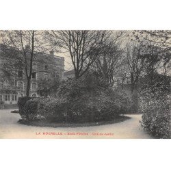 LA ROCHELLE - Ecole Fénelon - Coin du Jardin - très bon état