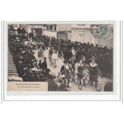 CHARTRES - Cavalcade de Chartres - Groupe de cyclistes travestis - très bon état