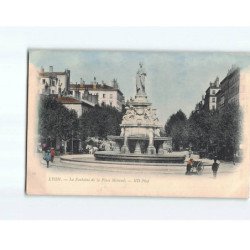 LYON : La Fontaine de la place Morand - très bon état