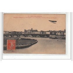 TOULOUSE AVIATION - Védrines traversant la Garonne en vue du Pont-Neuf et de la prairie des Filtres - très bon état