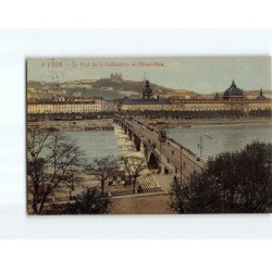 LYON : Le pont de la Guillotière et l'Hôtel Dieu - très bon état