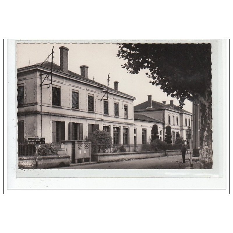 PACT : groupe scolaire - tres bon état