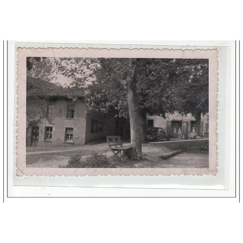 VATILIEU : la place - tres bon état