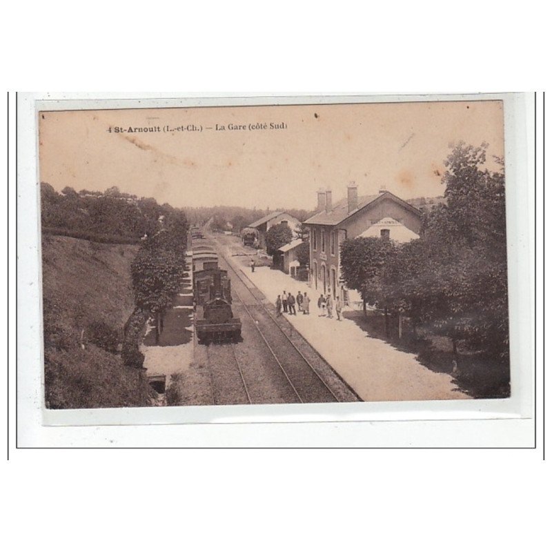 ARNOULT : la gare cote sud - tres bon état