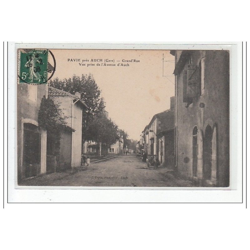 PAVIE : vue prise de l'avenue d'auchh - tres bon état PAVIE : vue prise de l'avenue d'auchh - tres bon état