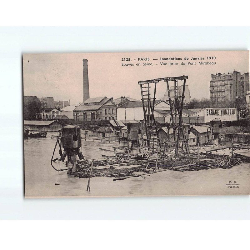 PARIS : Inondations 1910, Epaves en Seine, vue prise du Pont Mirabeau - très bon état