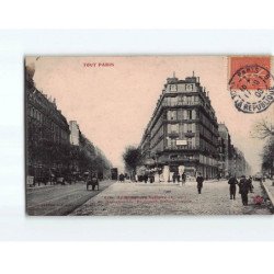 PARIS : XIe arr, Le Boulevard Voltaire, au carrefour du Boulevard Richard Lenoir - état