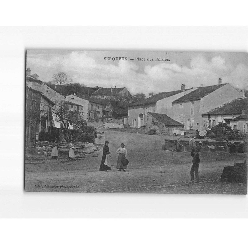 SERQUEUX : Place des Bordes - très bon état