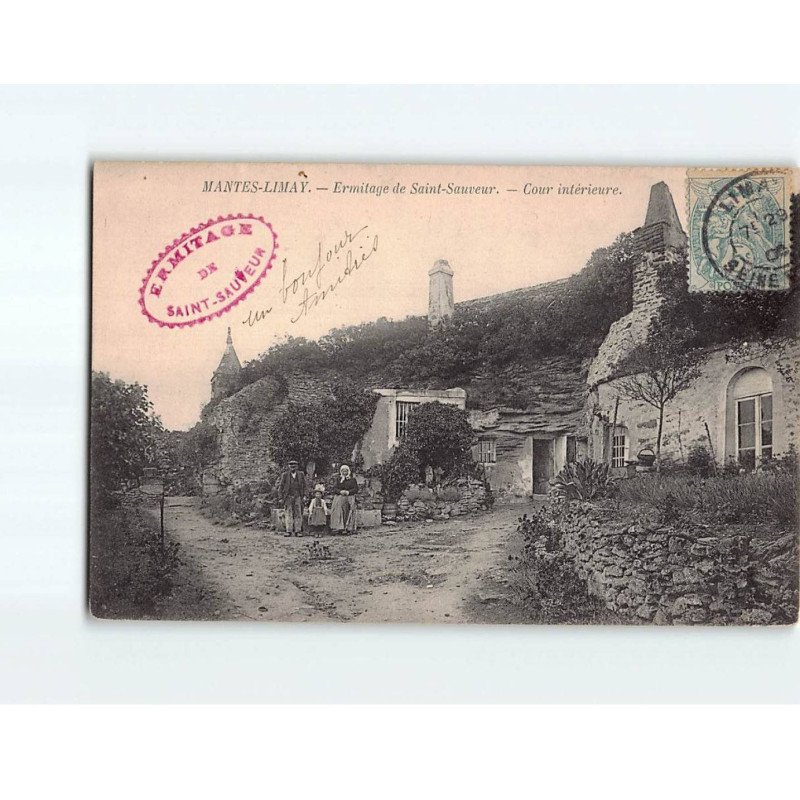 MANTES LIMAY : Ermitage de Saint-Sauveur, Cour intérieure - très bon état