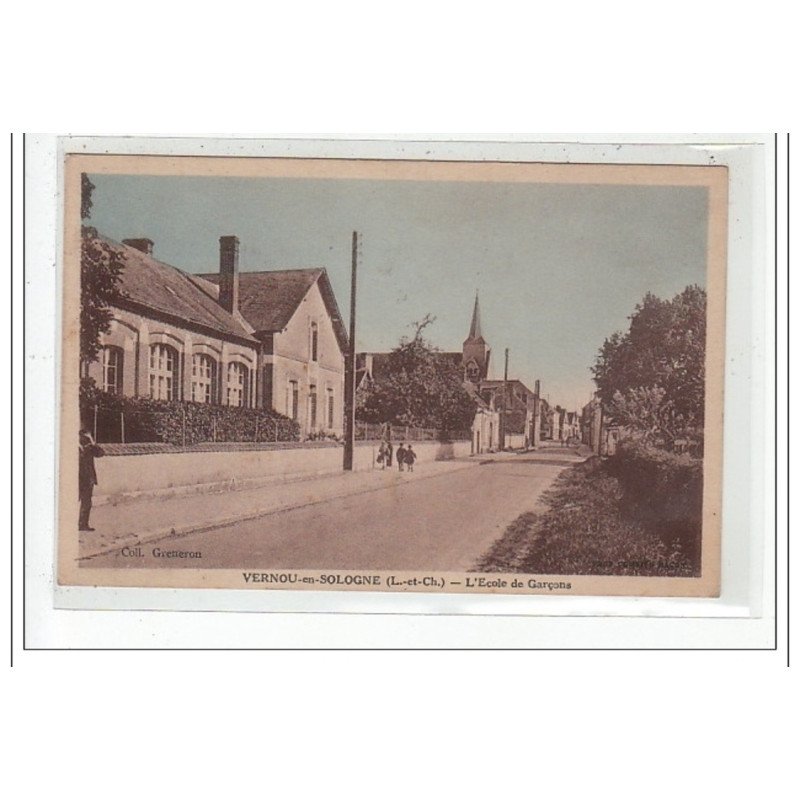 VERNOU-en-SOLOGNE : l'ecole des garcons - tres bon état