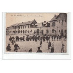 PEN-BRON : cour de recreation des garcons - état