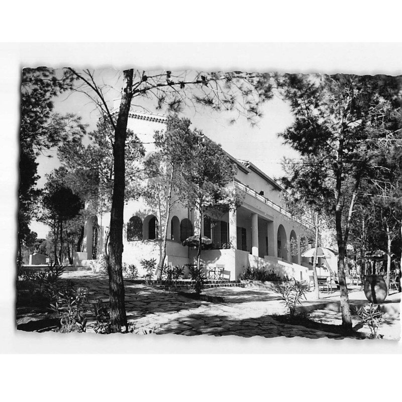 LA POTINIERE DE BOULOURIS : L'Hôtel - très bon état