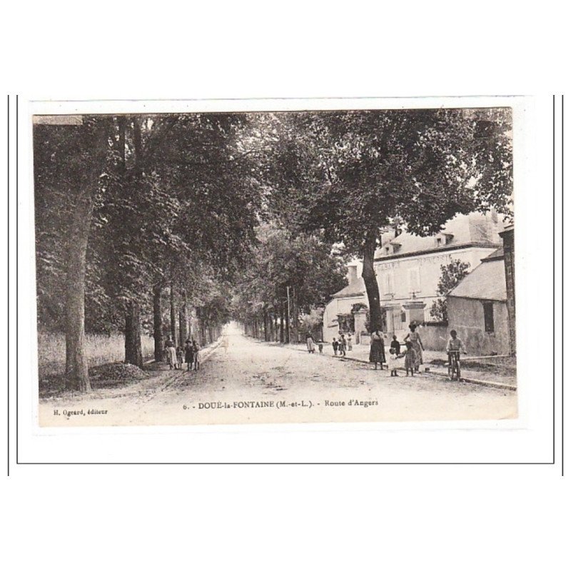 DOUE-la-FONTAINE : route d'angers - tres bon état