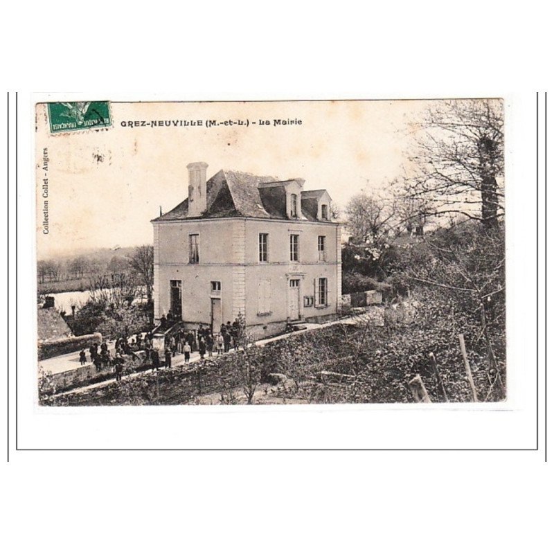GREZ-NEUVILLE : la mairie - tres bon état
