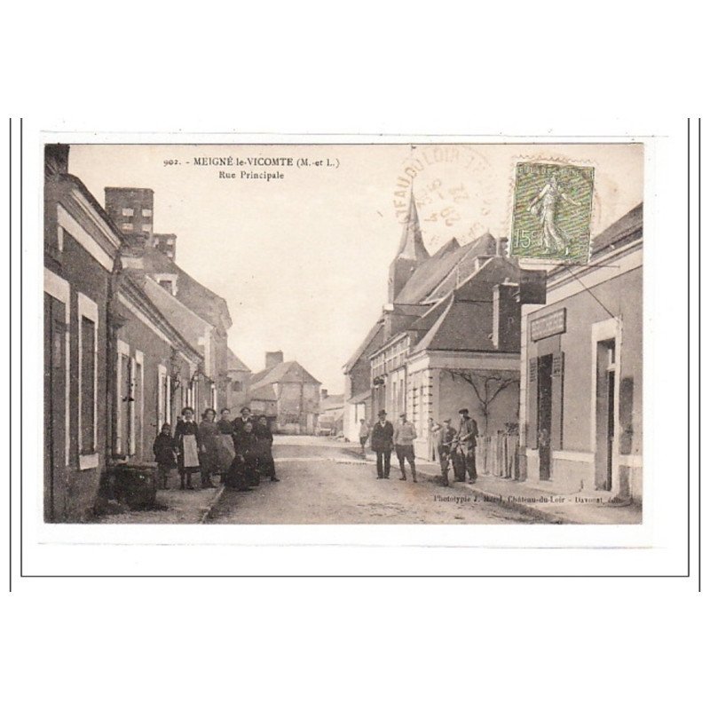 MEIGNE-le-VICOMTE : rue principale - tres bon état
