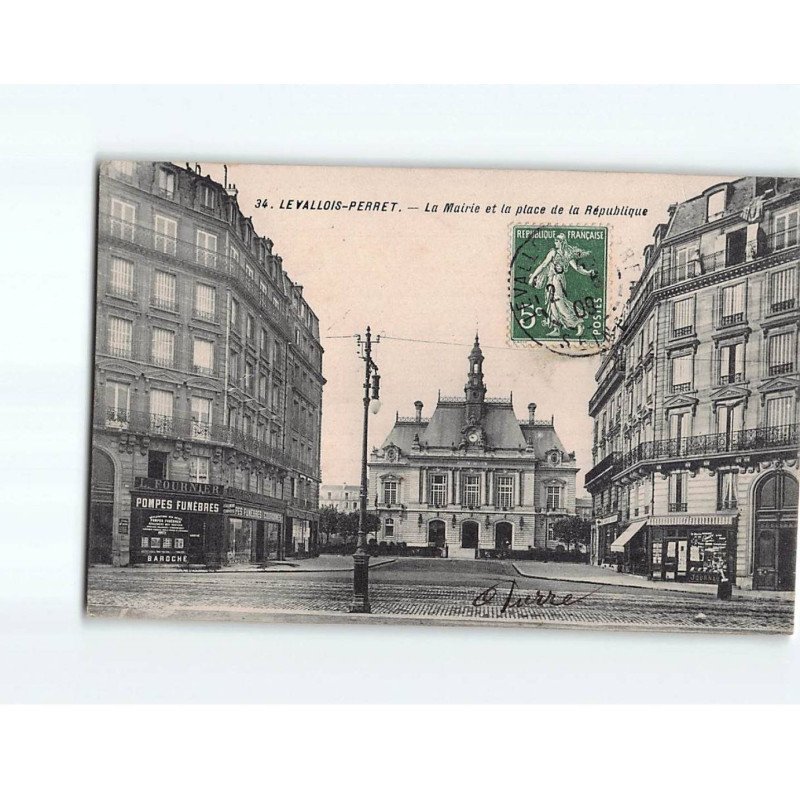 LEVALLOIS PERRET : La Mairie et la place de la République - état