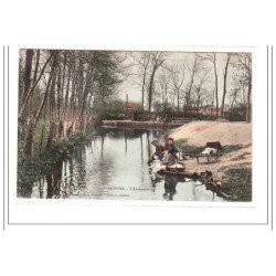 SUIPPES : l'abrevoir - tres bon état