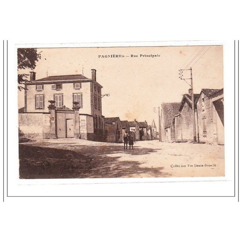 PAGNIERES : rue principale - tres bon état