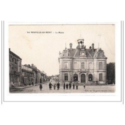 LA NEUVILLE-au-PONT : la mairie - tres bon état