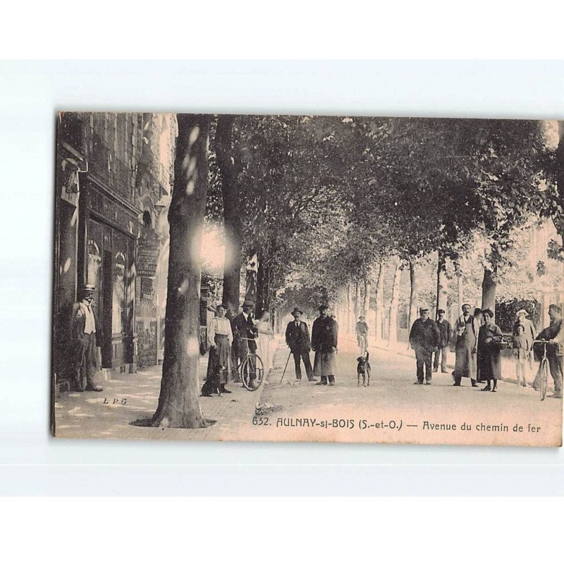 AULNAY SOUS BOIS : Avenue du Chemin de Fer - très bon état