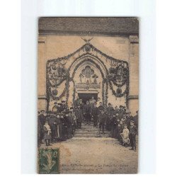 PRESLES : La Saint-Hubert, le portail de l'Eglise - état