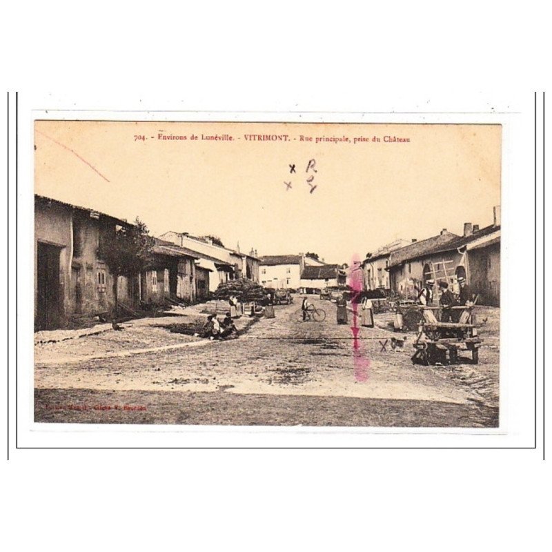 VITRIMONT : rue principale, prise du chateau - tres bon état