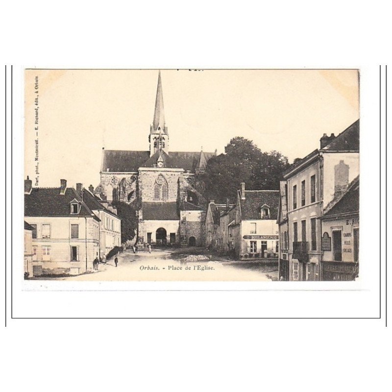 ORBAIS : place de l'eglise - tres bon état
