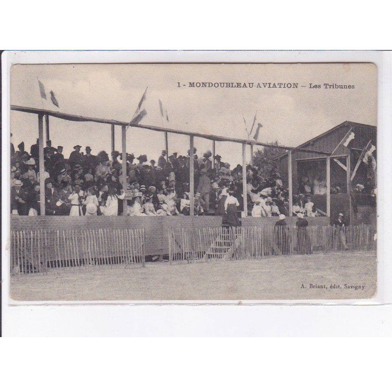 SAVIGNY-sur-BRAYE: aviation, mondoubleau-aviation, les tribunes - état SAVIGNY-sur-BRAYE: aviation, mondoubleau-aviation, les tribunes - état