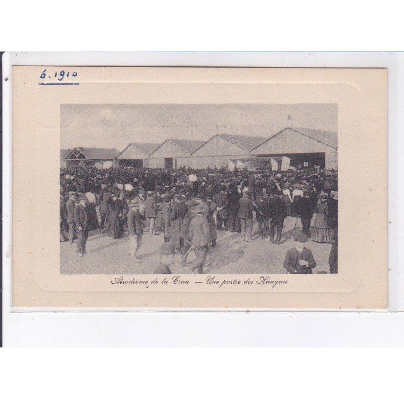 LA CRAU: aviation, aérodrome, une partie des hangars - très bon état