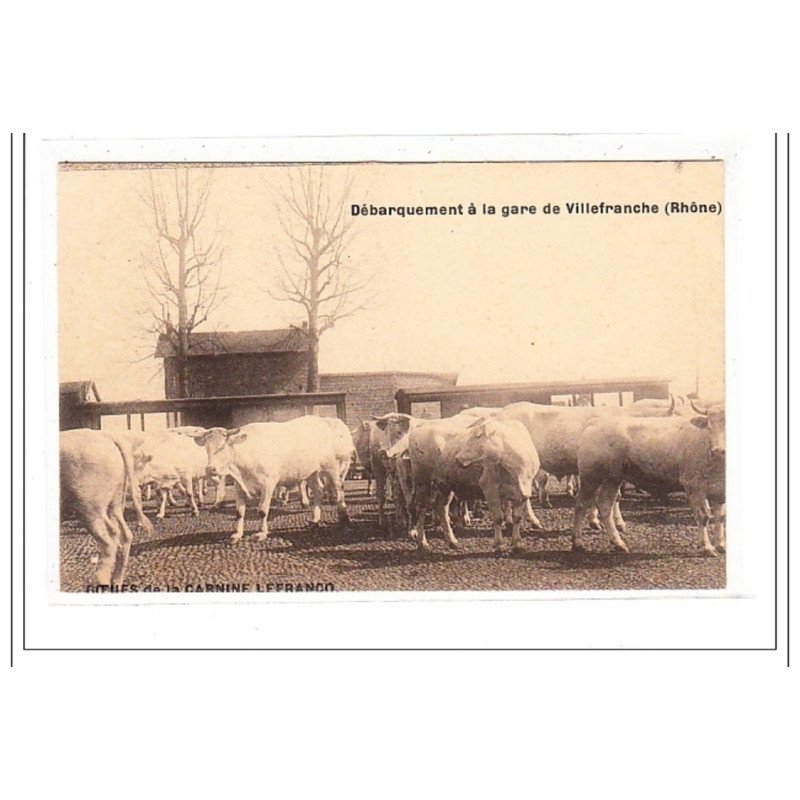 VILLEFRANCE : debarquement a la gare de villefrance - tres bon etat VILLEFRANCE : debarquement a la gare de villefrance - tres bon etat