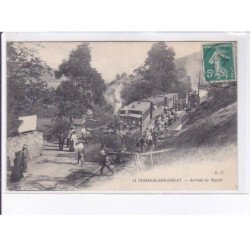 LA TERRASSE SUR DORLAY : arrivée du rapide en gare - très bon état