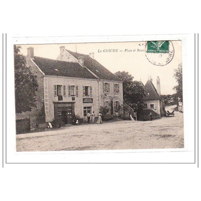 LA GUICHE : place et route - tres bon etat LA GUICHE : place et route - tres bon etat