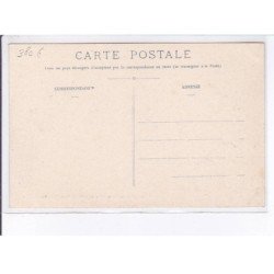 GUYANE : ile royale corvée de transportés déchargeant un chaland, bagne - très bon état