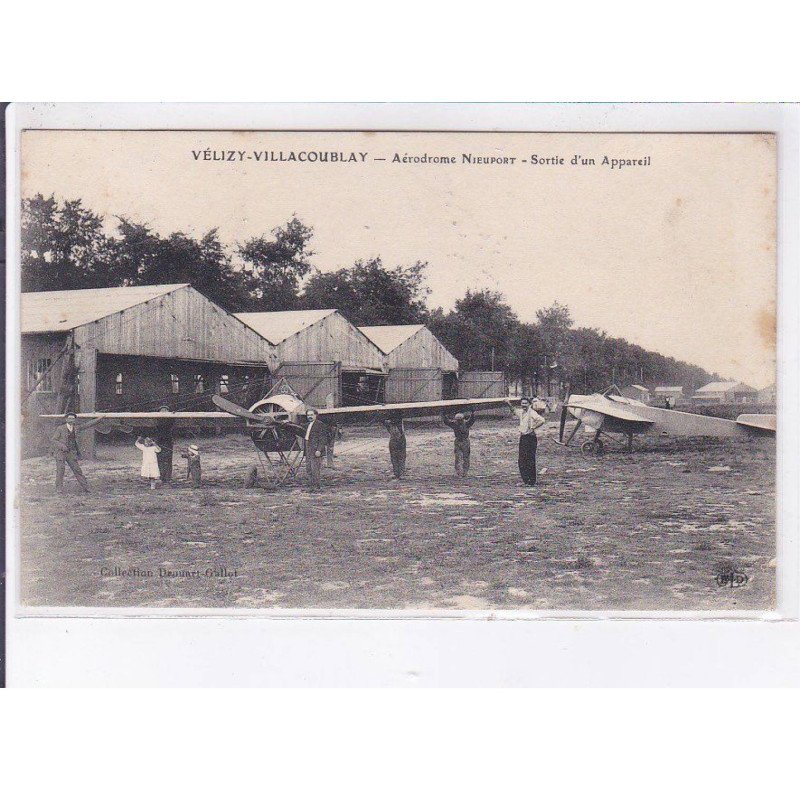 VELIZY-VILLACOUBLAY: aviation aérodrome nieuport, sortie d'un appareil - état