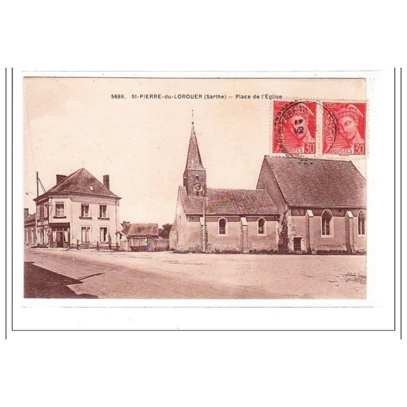 St-PIERRE-du-LOROUER : place de l'eglise - tres bon etat