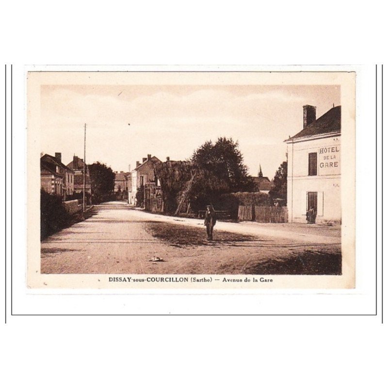 DISSAY-sous-COURCILLON : avenue de la gare - tres bon etat