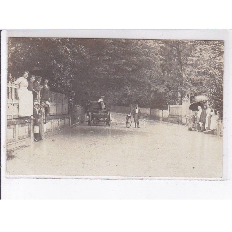 ROYAN: inondations, scène de rue - très bon état