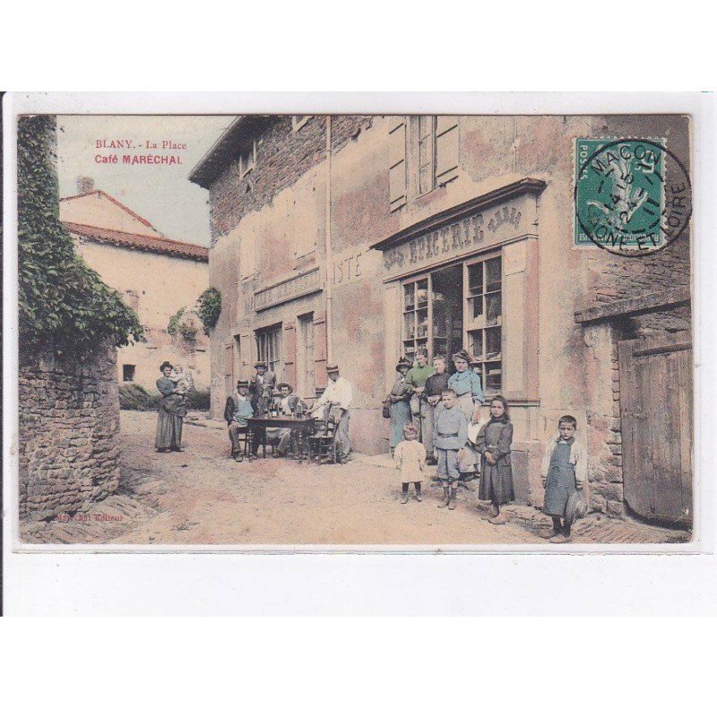 BLANY: la place café maréchal, épicerie - très bon état BLANY: la place café maréchal, épicerie - très bon état
