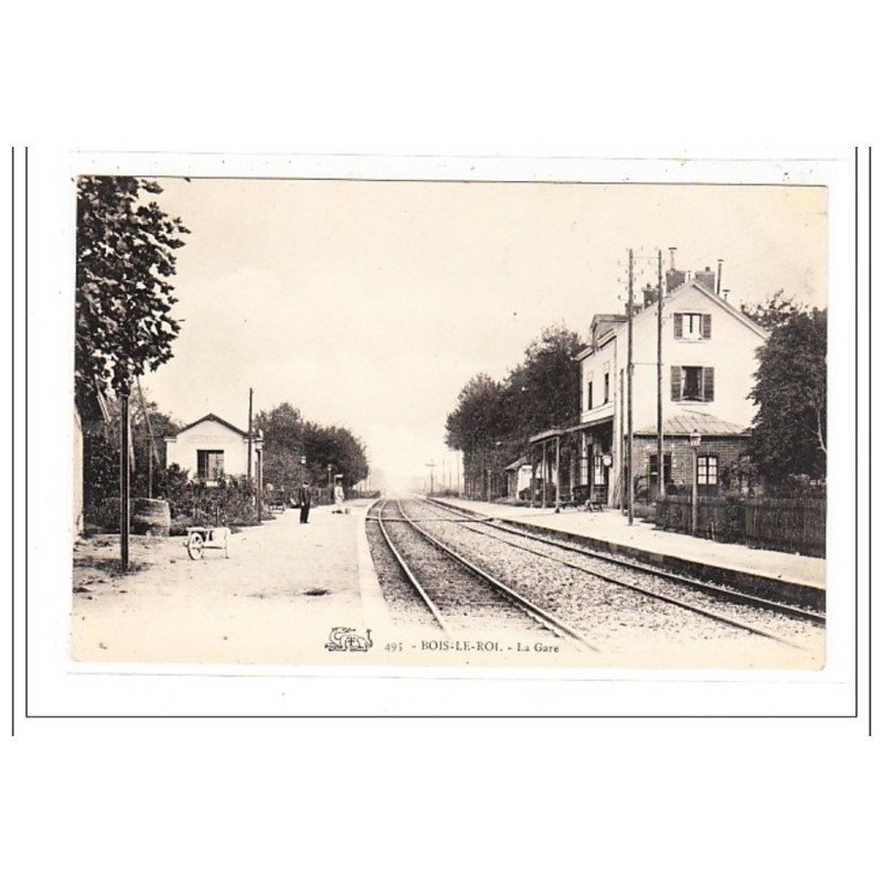 BOIS-le-ROI : la gare - tres bon etat