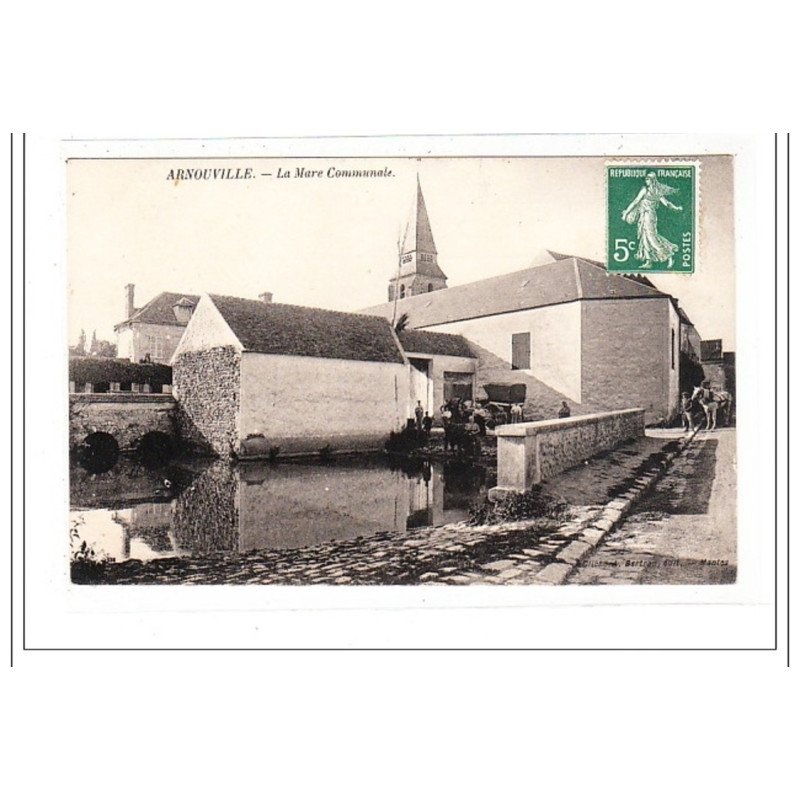 ARNOUVILLE : la mare communale - tres bon état