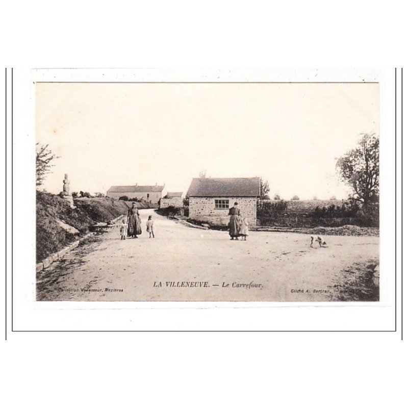 LA VILLENEUVE : le carrefour - tres bon état