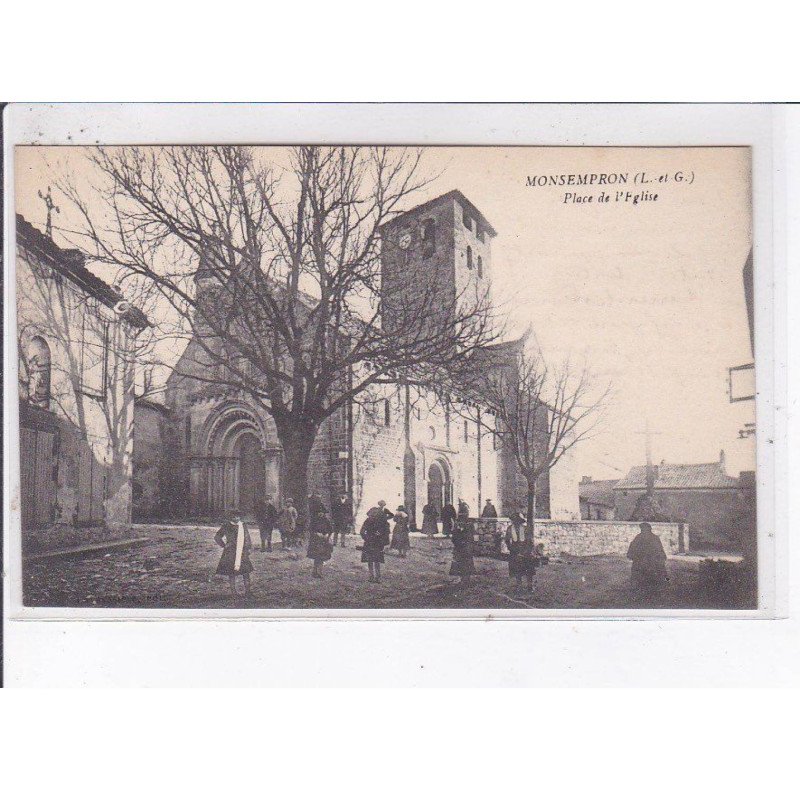 MONSEMPRON: place de l'église - très bon état MONSEMPRON: place de l'église - très bon état