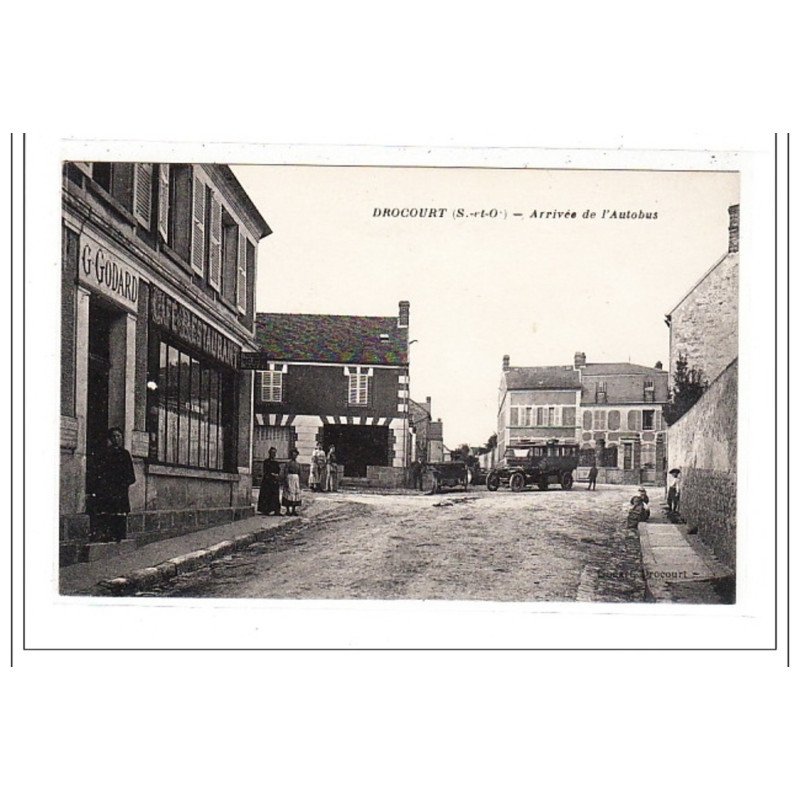 DROCOURT : arrivée de l'autobus - tres bon état