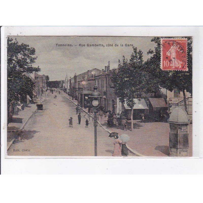 TONNEINS: rue gambetta, côté de la gare - très bon état