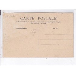 ENTE: la prune, sa préparation, sacs déchargés attendant l'heure réglementaire de la vente - état