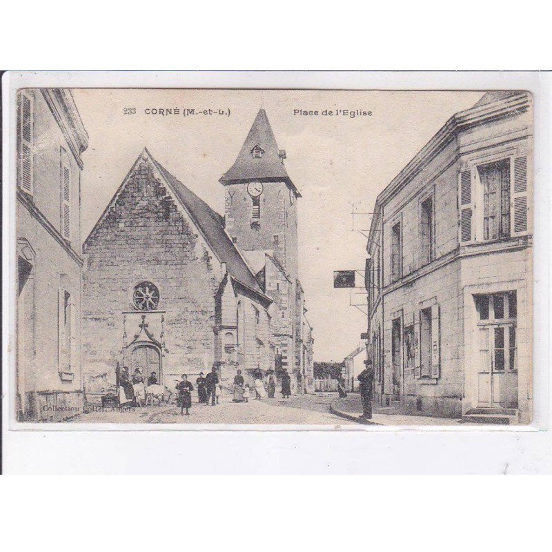 CORNE: place de l'église - très bon état