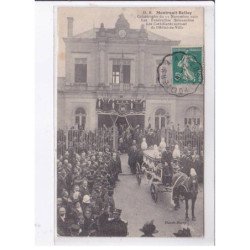 MONTREUIL-BELLAY: catastrophe du 23 novembre 1911, les funérailles solennelles, les corbillards sortant - très bon état